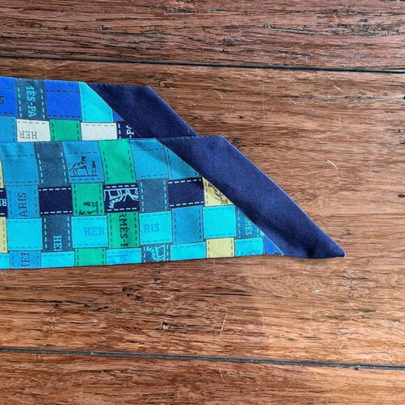 HERMES Turquoise Blue Vif Bolduc au Carre Plumetis Silk Twilly - Picture 3 of 6